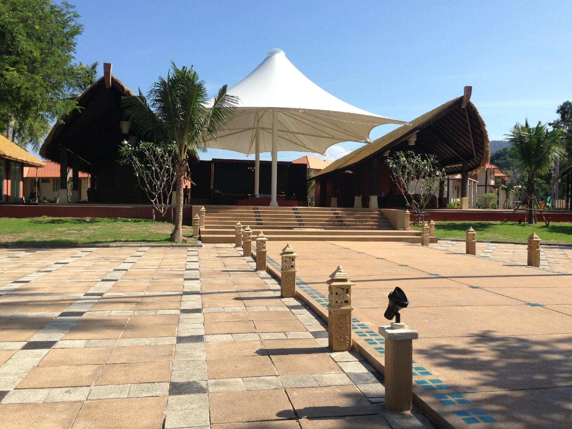 Blue Bay Resort - Access To Pool And Beach-Phuket & Krabi Ko Yao Extérieur photo The main building of the university