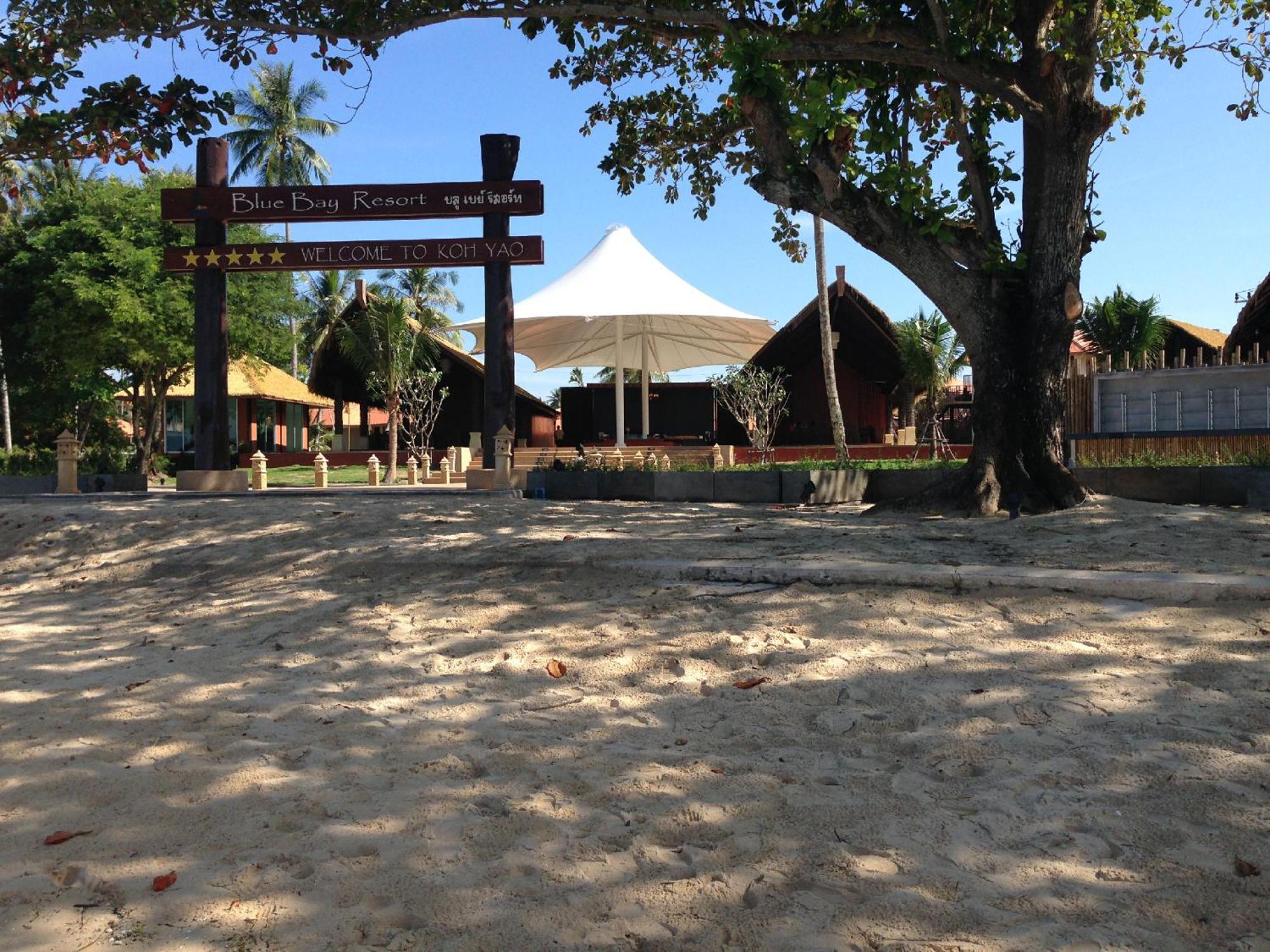 Blue Bay Resort - Access To Pool And Beach-Phuket & Krabi Ko Yao Extérieur photo Entrance to the resort